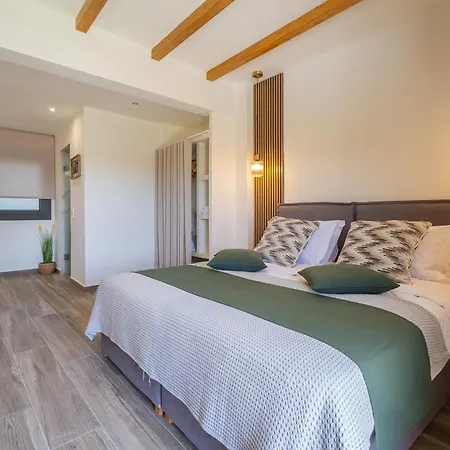 Sithonia Blue Aparthotel *