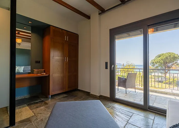 Sithonia Blue Aparthotel